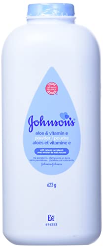 Johnson's Baby Powder, Naturally Derived Cornstarch with Aloe & Vitamin E for Delicate Skin, Hypoallergenic and Free of Parabens, Phthalates, and Dyes for Gentle Baby Skin Care 623g