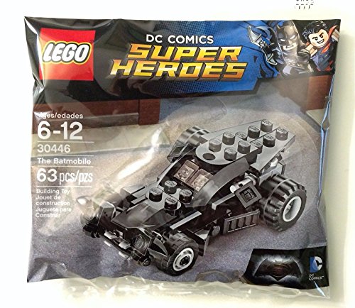 LEGO DC Comics Super Heroes Batman vs Superman : L'Aube de la Justice Mini Batmobile (30446)