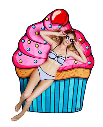 BigMouth Inc Gigantic Cupcake Beach Blanket– Fun Beach Blanket Perfect for The Beach, Pool, Lake and More, Machine Washable
