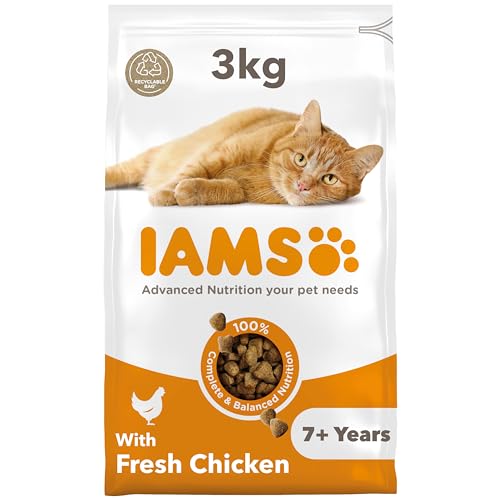 IAMS Complete Dry Cat Food for Senior 7+ Cats with Chicken 3 kg