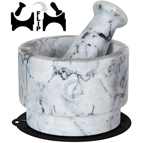 Laevo Marble Mortar and Pestle Set - 14 cm Spice Crusher Stone Grinding Bowl, 500 ml Reversible Granite Heavy-Duty Stone Pounder for Guacamole, Herbs and Spices - with Silicone Lid, Mat and Spoon